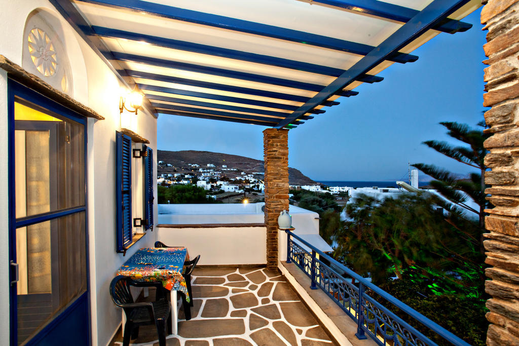 אגיוס יואניס Irini Studios In Tinos מראה חיצוני תמונה